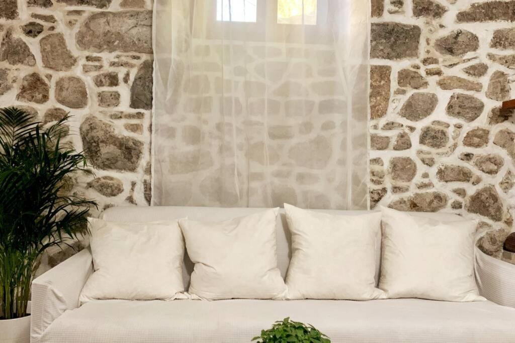 Lava House Mandrákion Exterior foto
